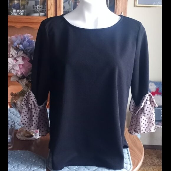 New York & Company, 7th Avenue Design Studio Top - Picture 1 of 5